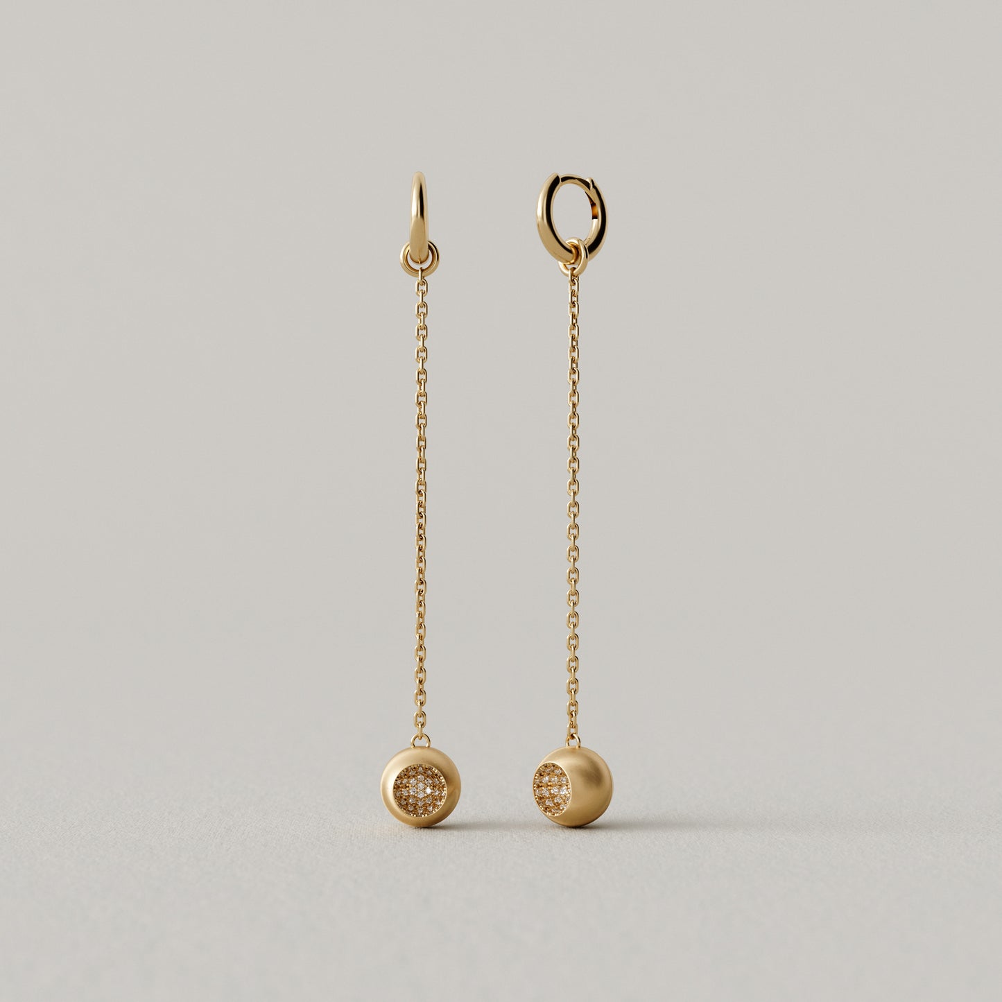 Cave Round | Drop Earring 80mm | 18k Yellow Gold with Diamonds