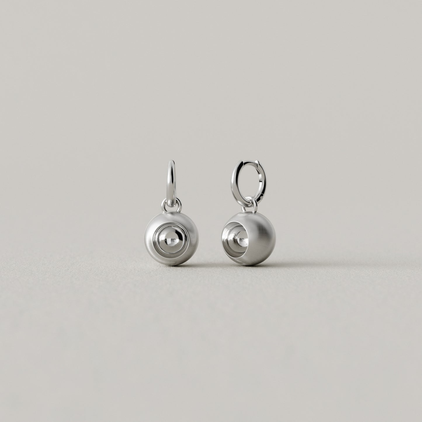 Cave Round | Earring with Earhoop | Sterling Silver