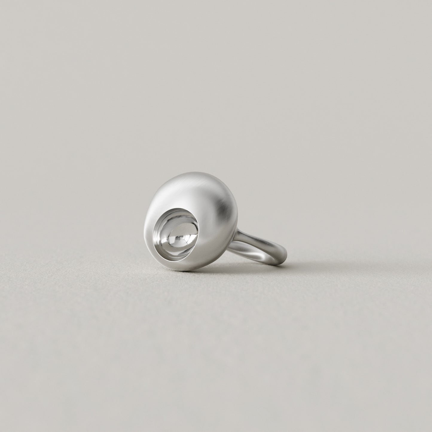 Cave Oval | Ring Small | Sterling Silver