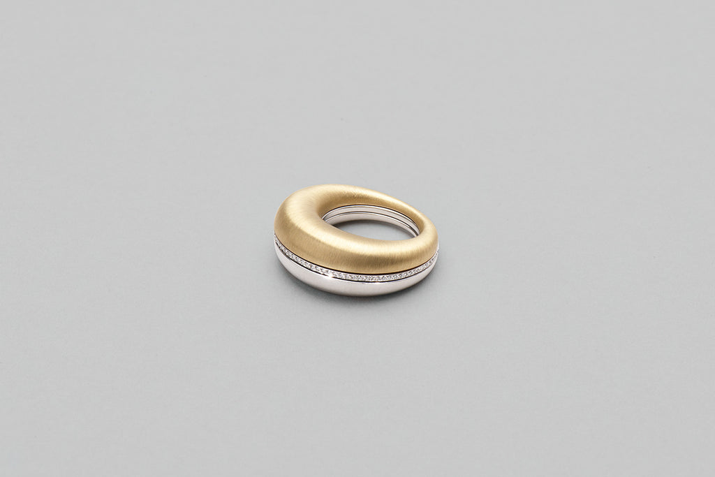 Beautiful Small Ring | 18K Yellow Gold and 18K White Gold with Brilliant cut diamonds
