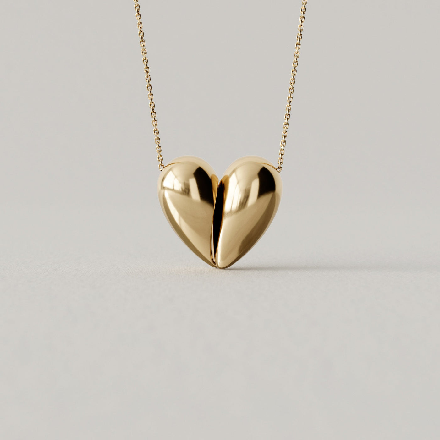 Black Love | 18k Yellow Gold