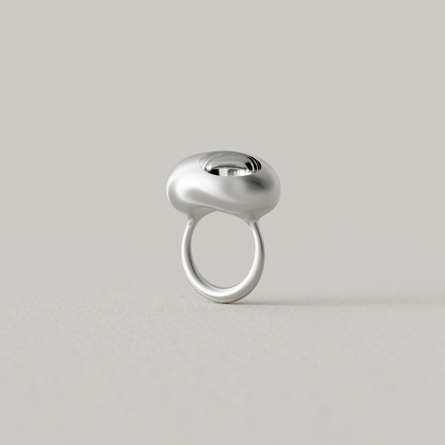 Cave Oval | Ring Small | Sterling Silver