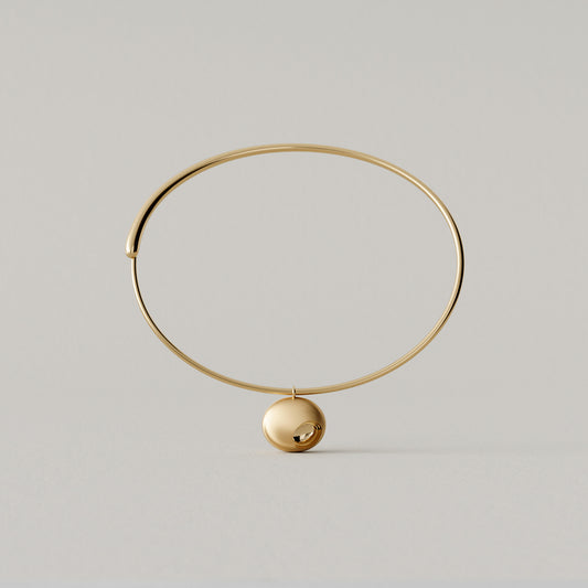 Cave Oval | Torque with Pendant Medium | 18k Yellow Gold