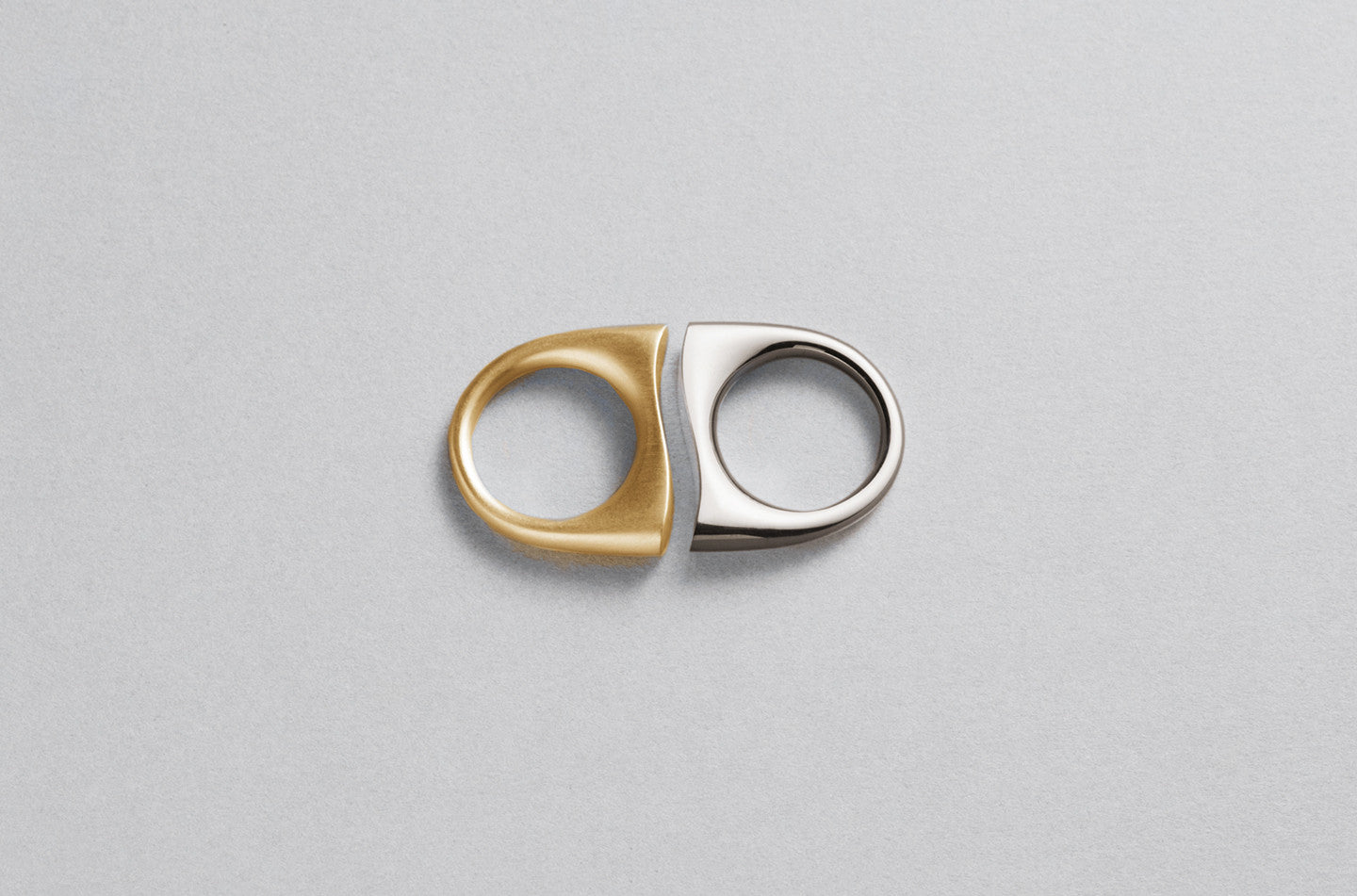 Love Distance Ring | 18K Yellow Gold and 18K White Gold